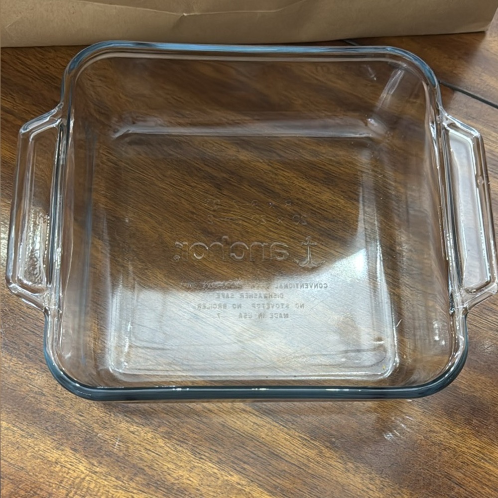 Anchor Hocking‎ Clear Glass Square Baking/ Ovenware Dish with Handles 8”x8”x2”